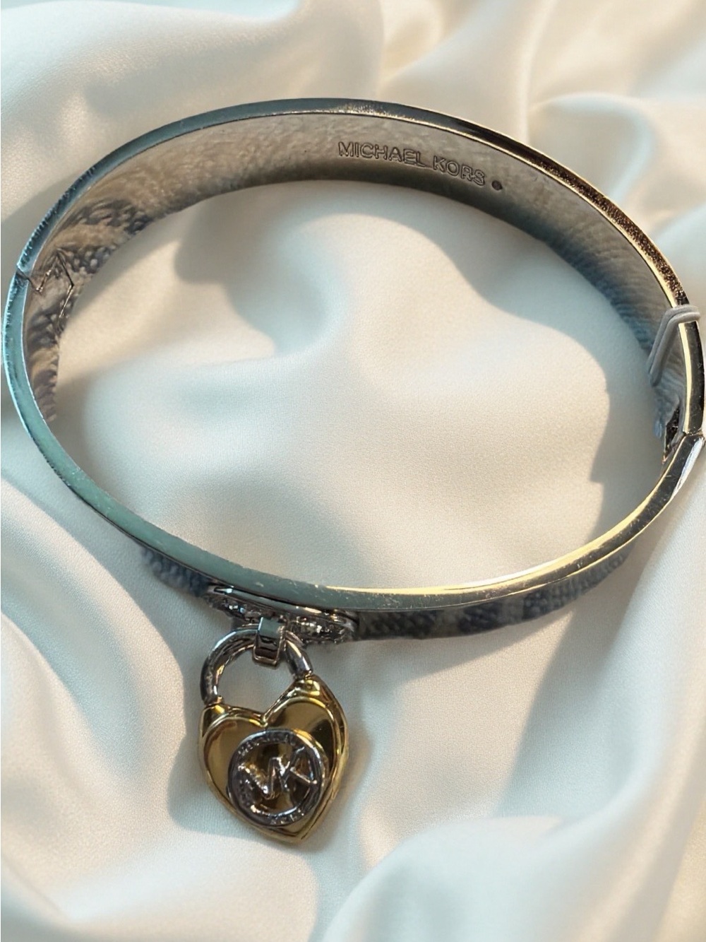 Michael Kors MKJH0051B931 Silver/Gold Tone Padlock Bangle Bracelet NWT msrp $135